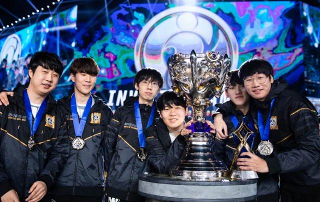 CBA刺激一夜！辽宁成大赢家，季后赛对阵+赛程出炉，杜锋难了！.