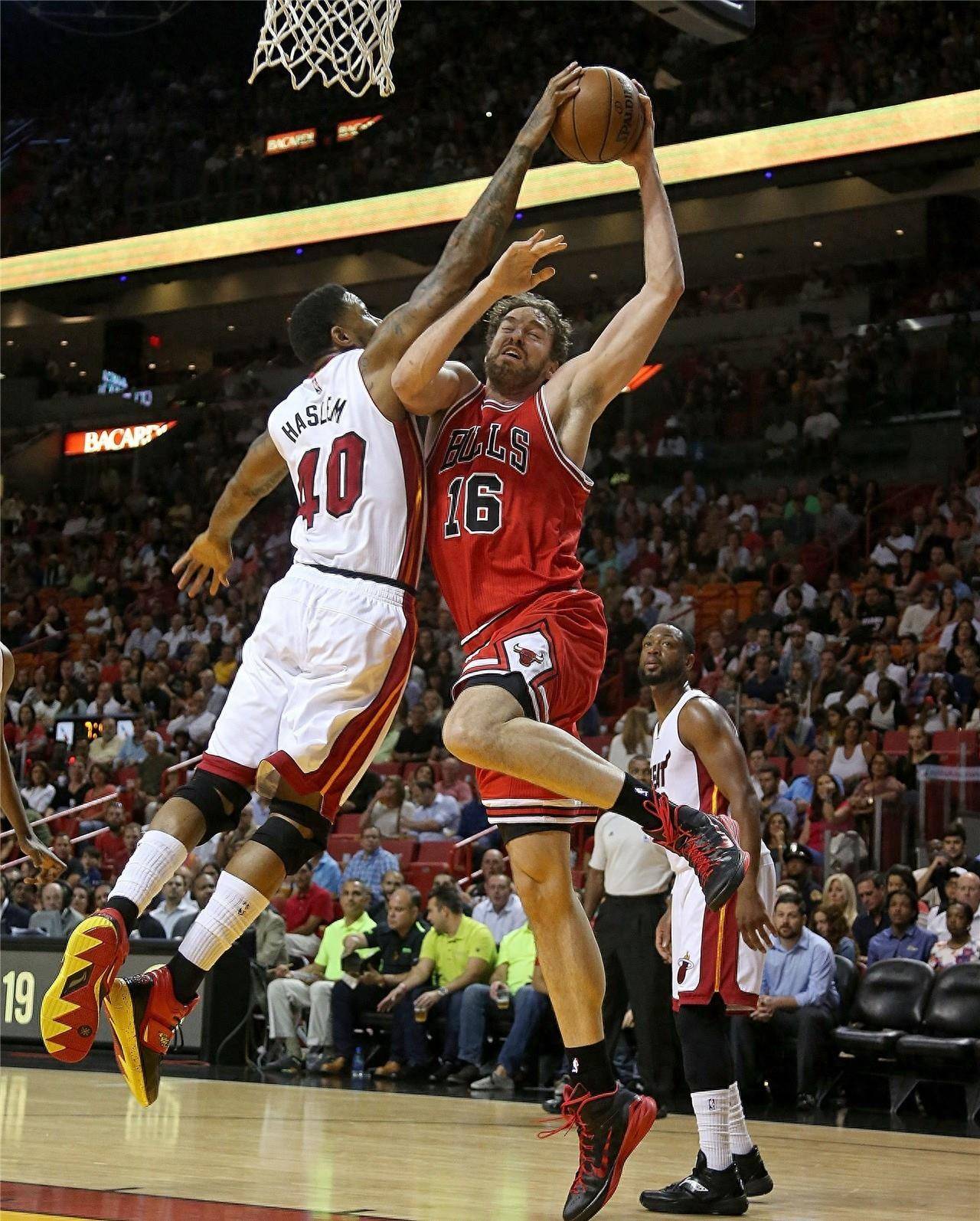 主裁判判给 主裁判判给