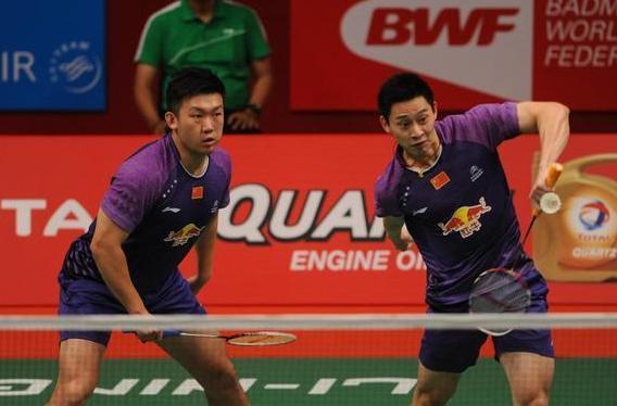 她在比赛中 她在比赛中