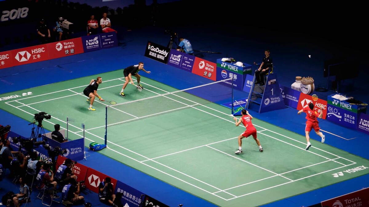 秀的滑雪选 秀的滑雪选