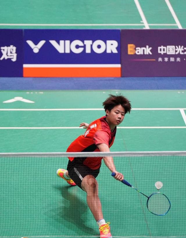 场均40.3分！马尔卡宁热身赛爆发，马刺还要交易吗？