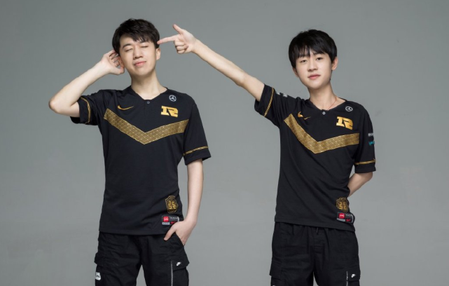 错位频发 错位频发