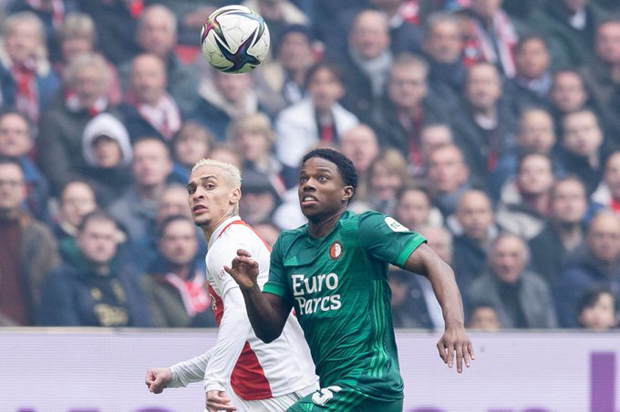 压住中场二 压住中场二